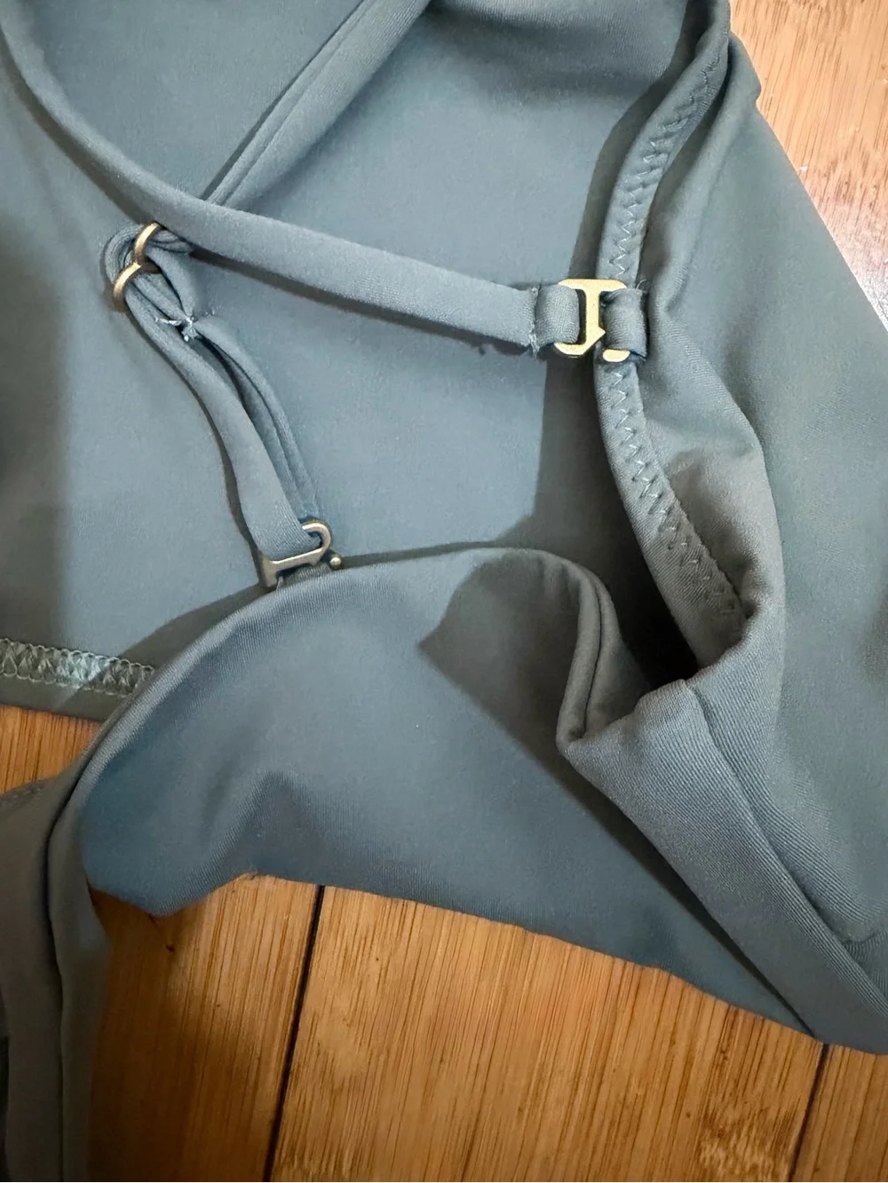 NWT Vitamin A Mila Bandeau Bikini Top Sage Size M